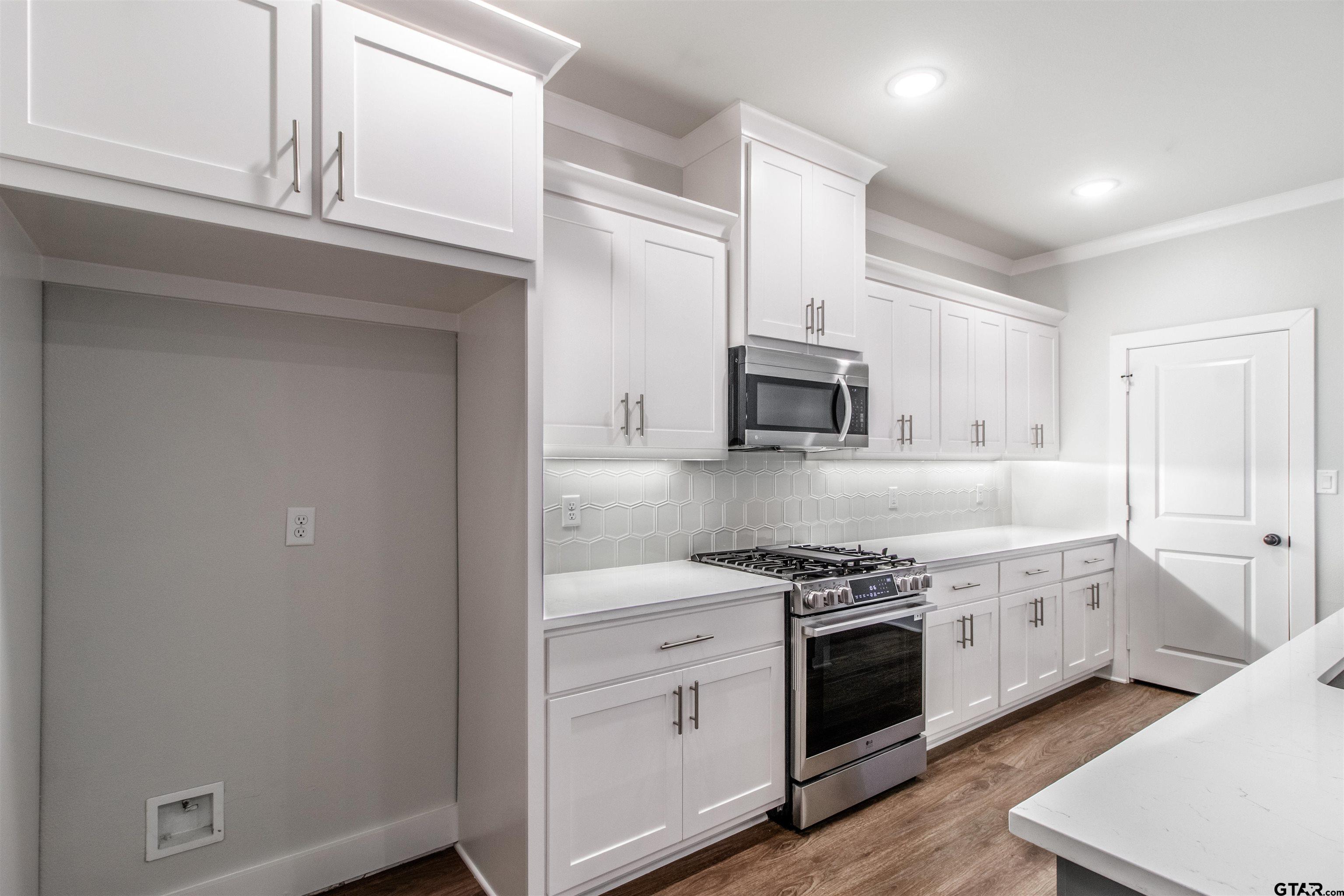 7013 Hillside Avenue Tyler, TX 75707 - Photo 18 of 37