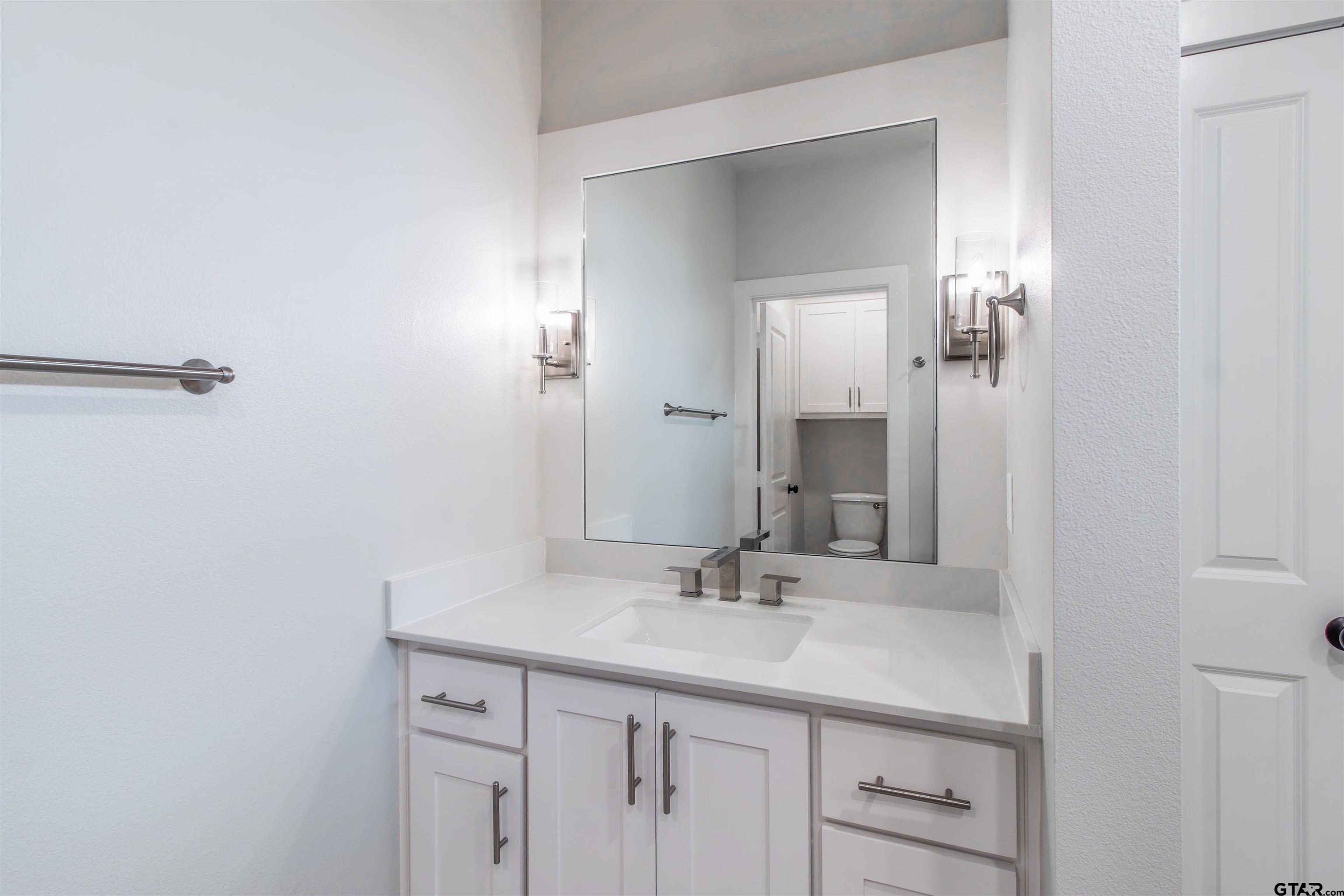 7013 Hillside Avenue Tyler, TX 75707 - Photo 24 of 37