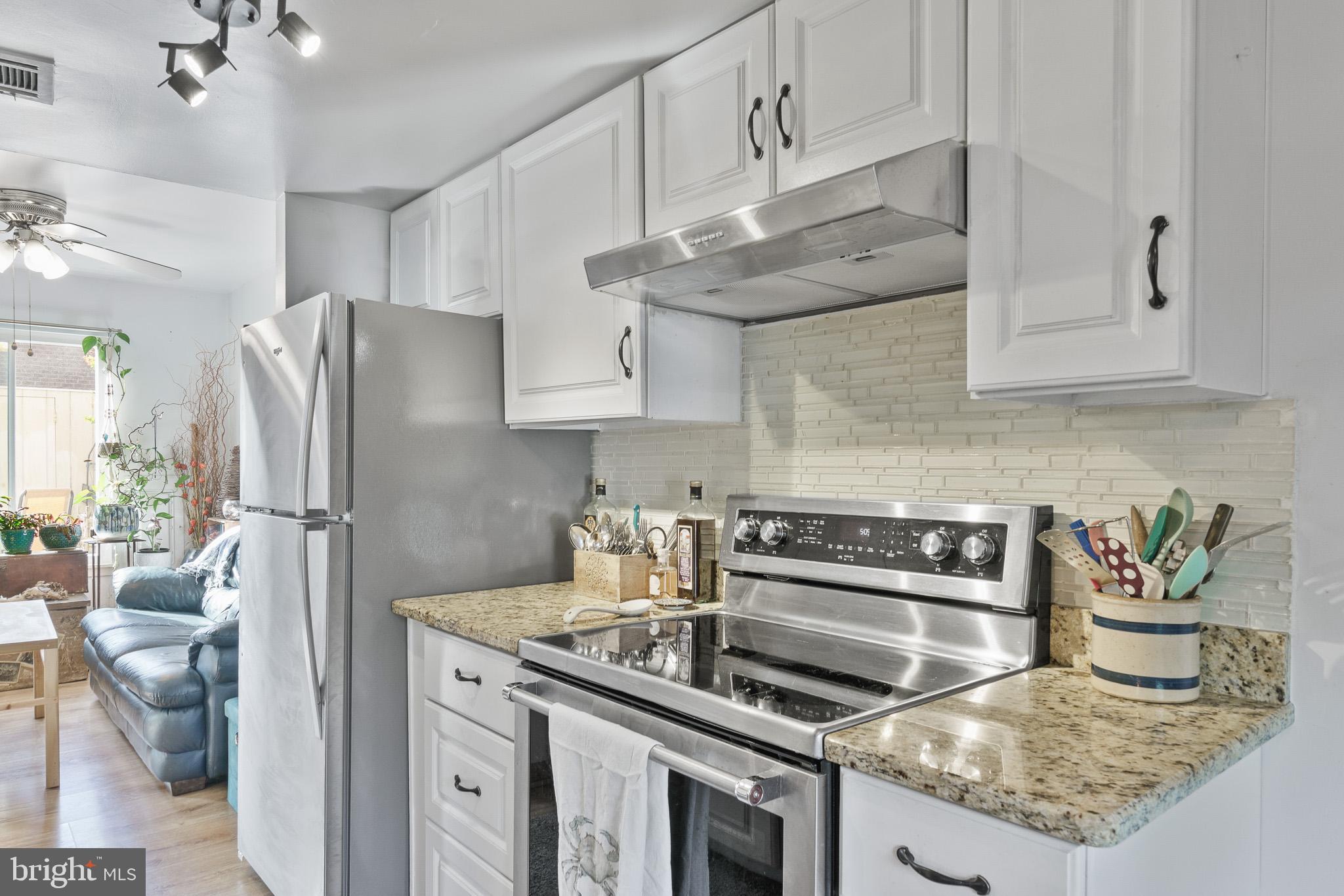 19420 Thomas Farm Road Gaithersburg, MD 20886 - Photo 3 of 15