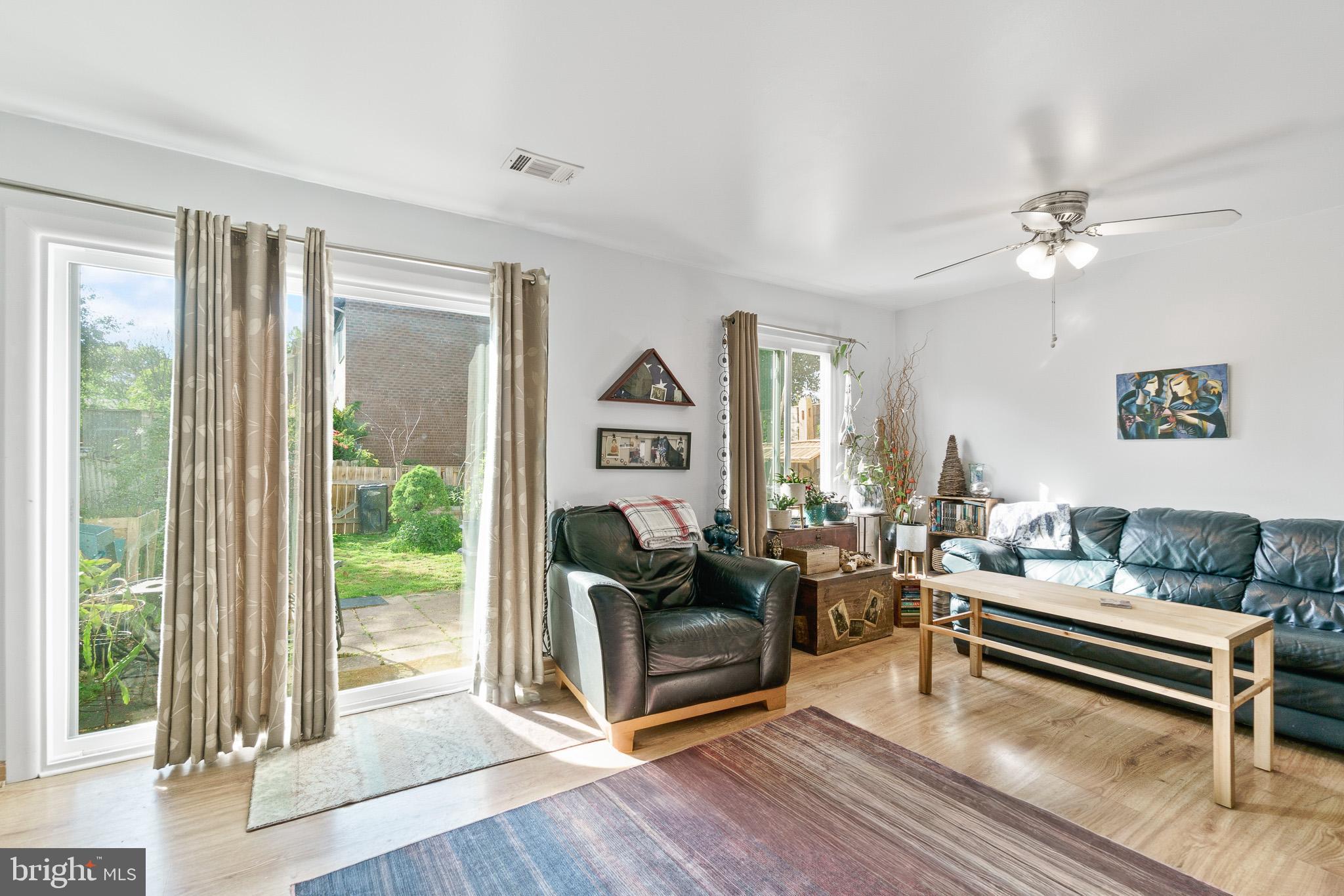 19420 Thomas Farm Road Gaithersburg, MD 20886 - Photo 4 of 15