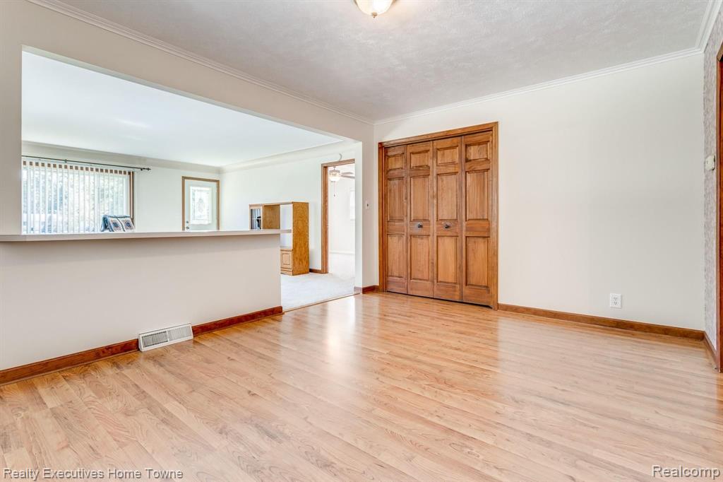 4380 Atkins Road Port Huron, MI 48060 - Photo 9 of 34 Gallery Image 9