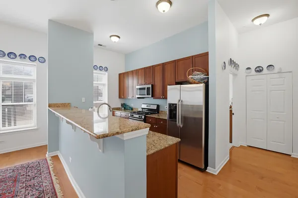 $489,900 | 965 Rogers Street, Unit 104, Downers Grove, IL 60515