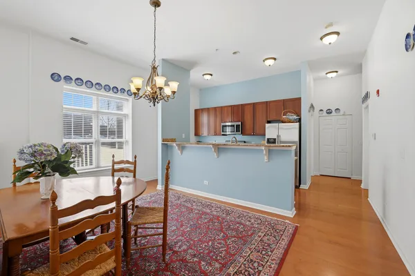 $489,900 | 965 Rogers Street, Unit 104, Downers Grove, IL 60515