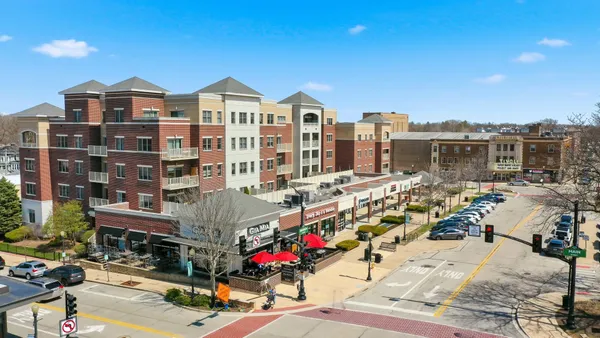 $489,900 | 965 Rogers Street, Unit 104, Downers Grove, IL 60515