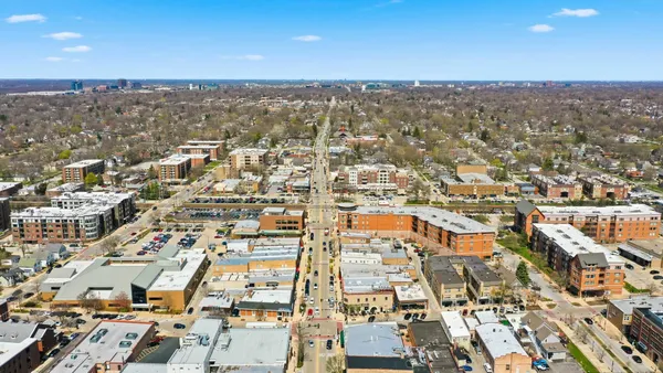 $489,900 | 965 Rogers Street, Unit 104, Downers Grove, IL 60515