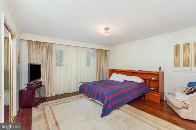 $6,500 | 5804 Lenox Road, Bethesda, MD 20817