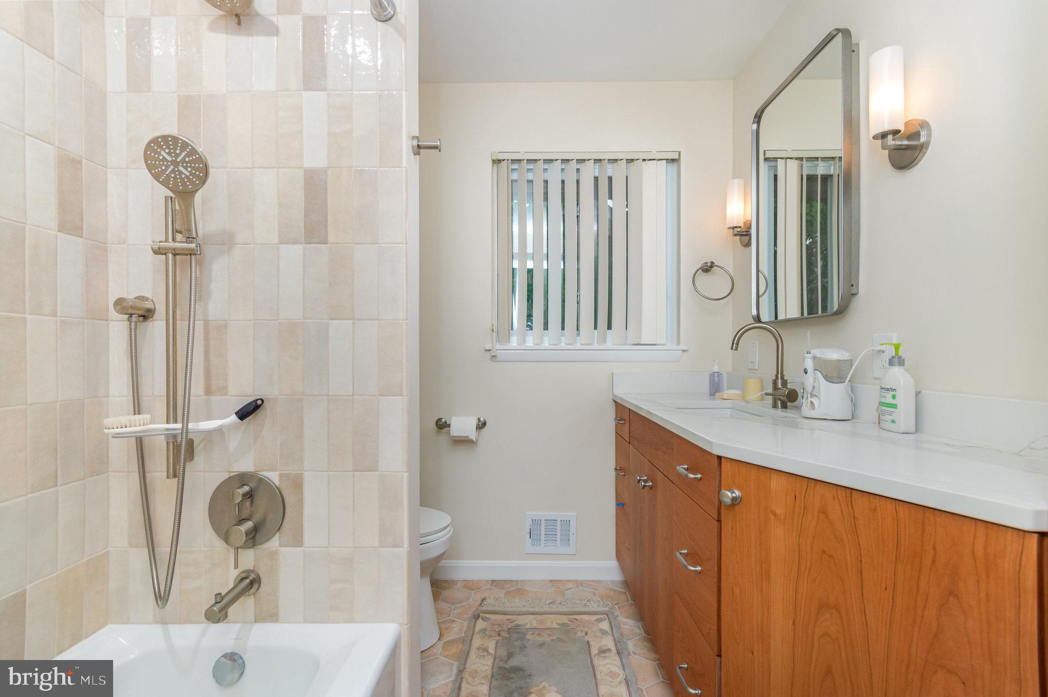 5804 Lenox Road Bethesda, MD 20817 - Photo 23 of 47 Bathroom #2