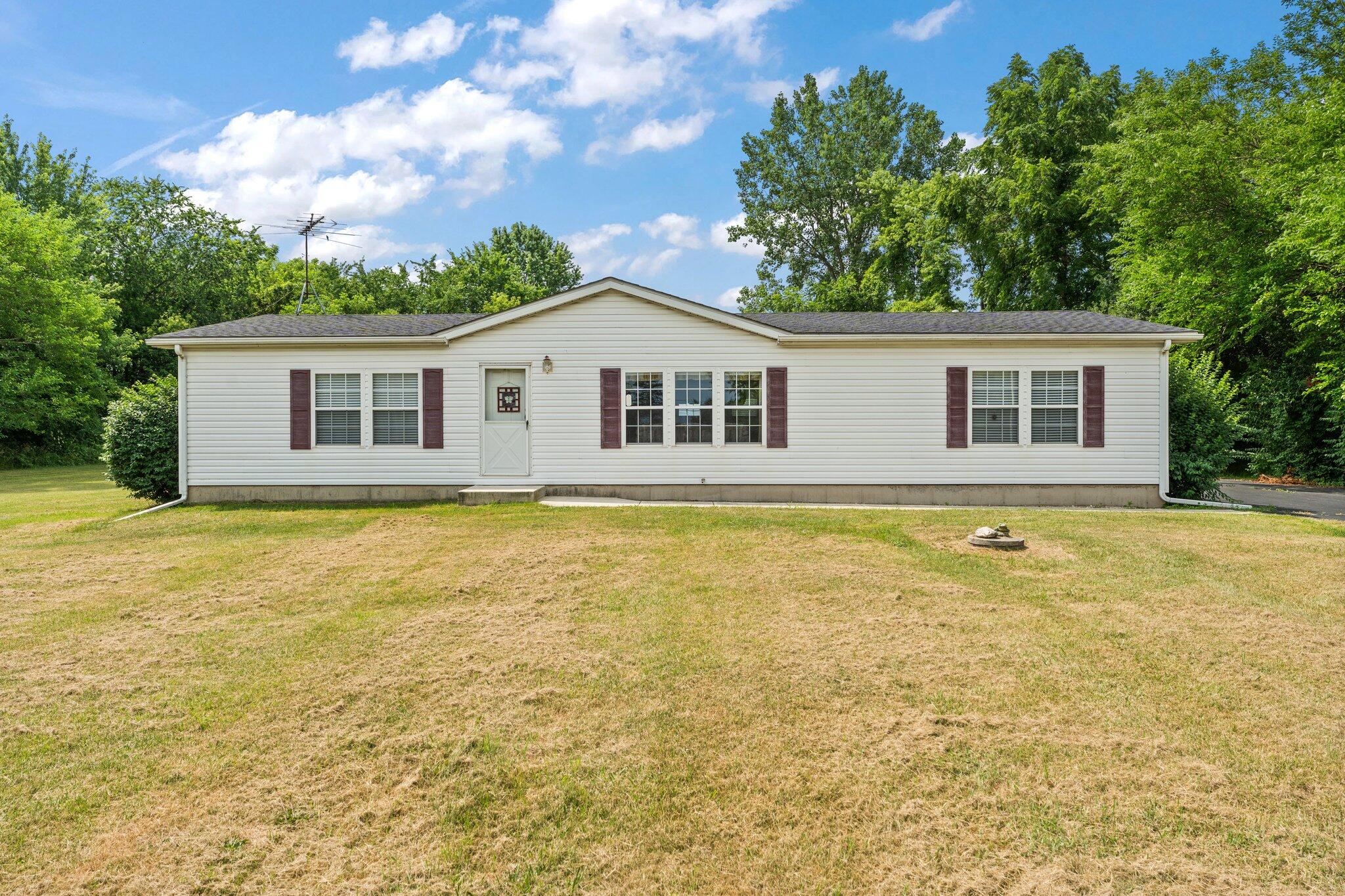 7609 Lincoln Hwy  