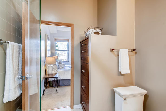 1432 West Erie Street, Unit 2R Chicago, IL 60642 - Photo 15 of 28