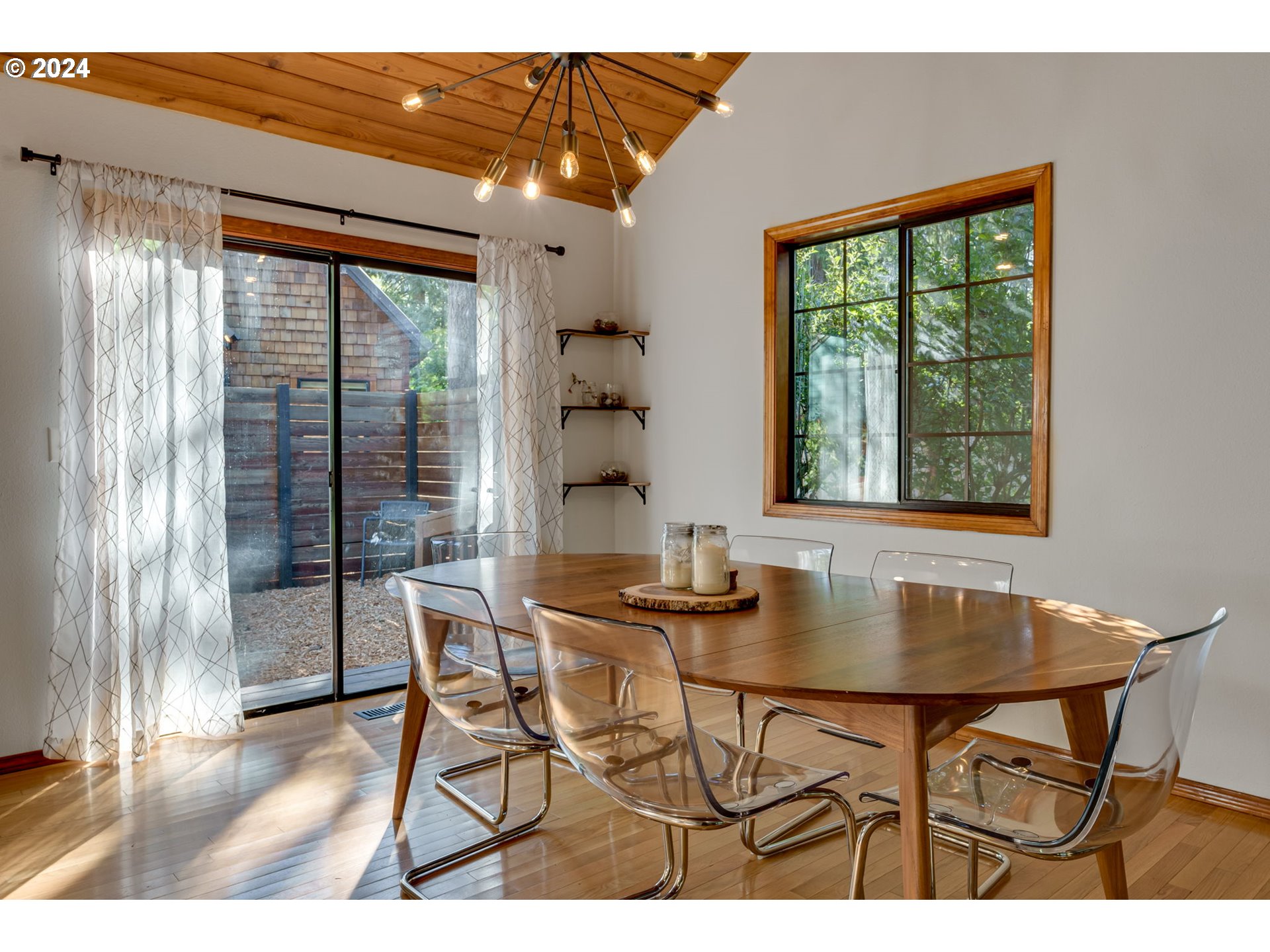 65377 East Sandy River Lane Rhododendron, OR 97049 - Photo 7 of 40 a dining room with furniture and window