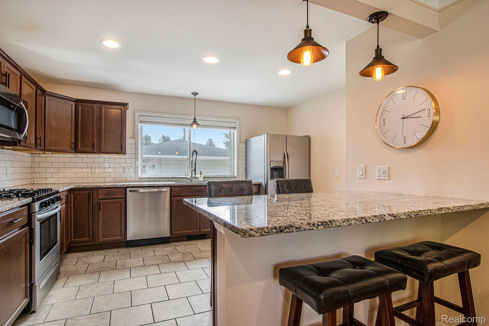 4246 Martin Road Warren, MI 48092 - Photo 7 of 26 Gallery Image 7