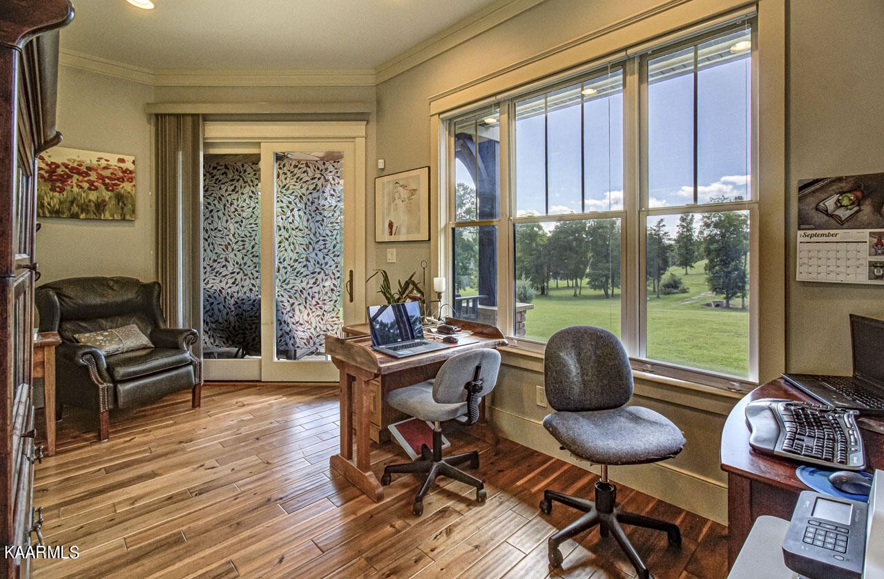 215 Estes Road Loudon, TN 37774 - Photo 23 of 59 a work room with furniture and large windows
