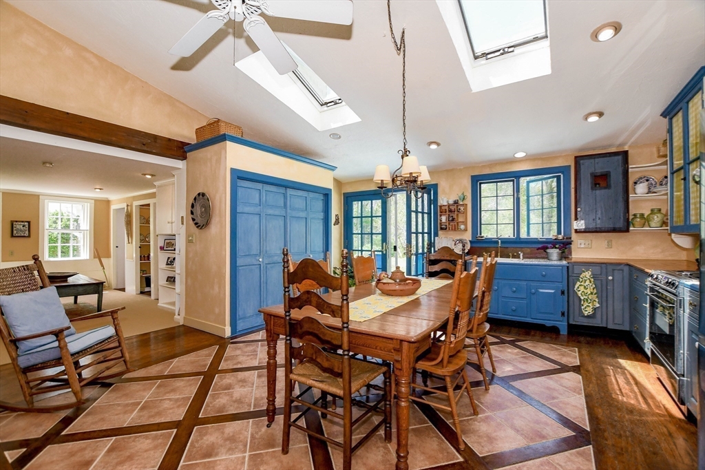 595 New Bedford Road Rochester, MA 02770 - Photo 13 of 37