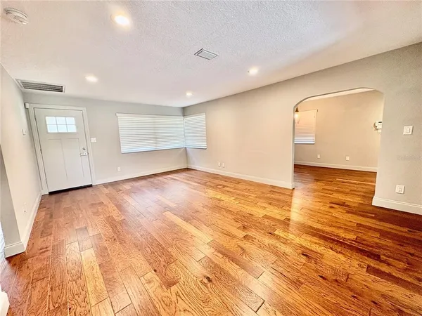 $3,400 | 438 Lakeview Avenue, Winter Park, FL 32789