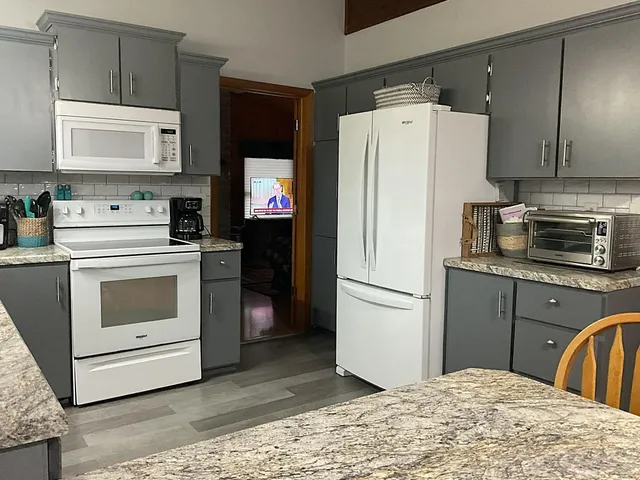 $179,900 | 335 East Sorenson Avenue, Appleton, MN 56208