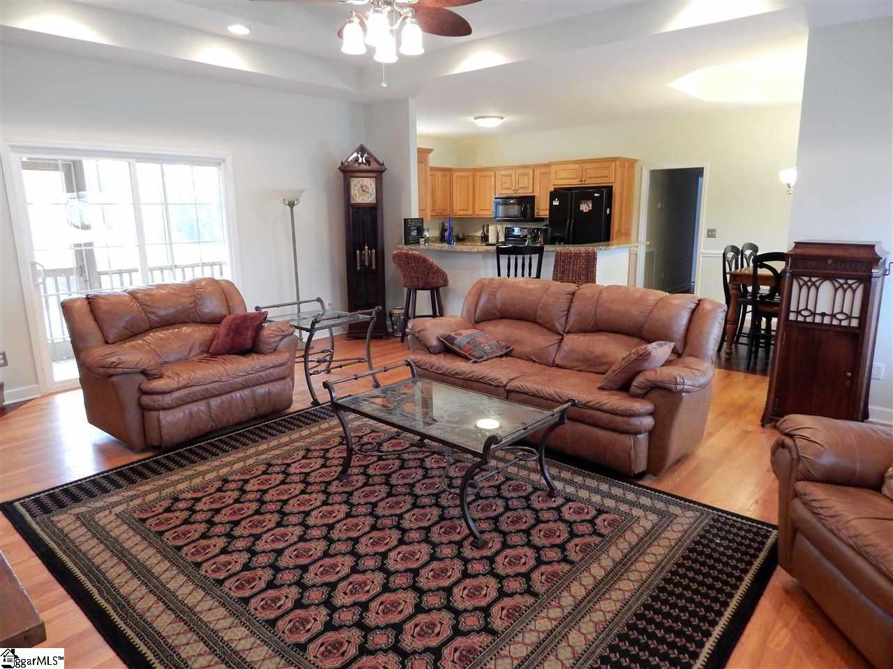 906 McAlister Road Easley, SC 29642 - Photo 4 of 32 Gallery Image 4