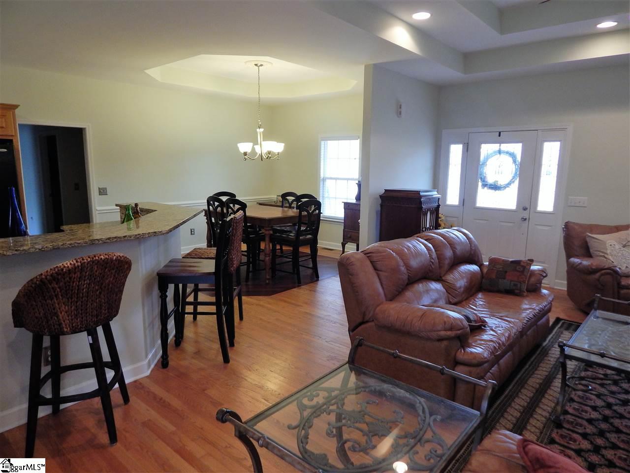 906 McAlister Road Easley, SC 29642 - Photo 5 of 32 Gallery Image 5