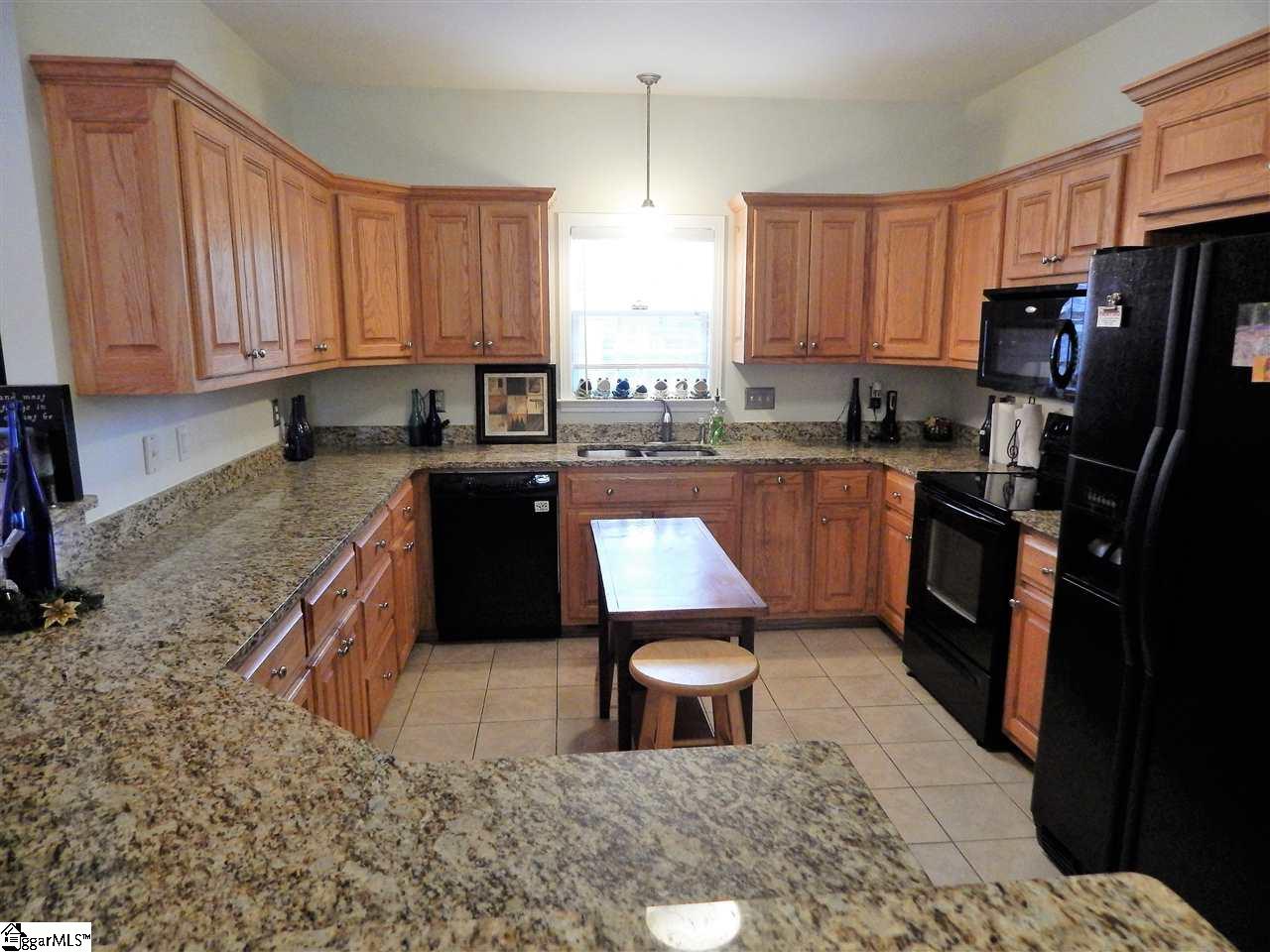 906 McAlister Road Easley, SC 29642 - Photo 6 of 32 Gallery Image 6