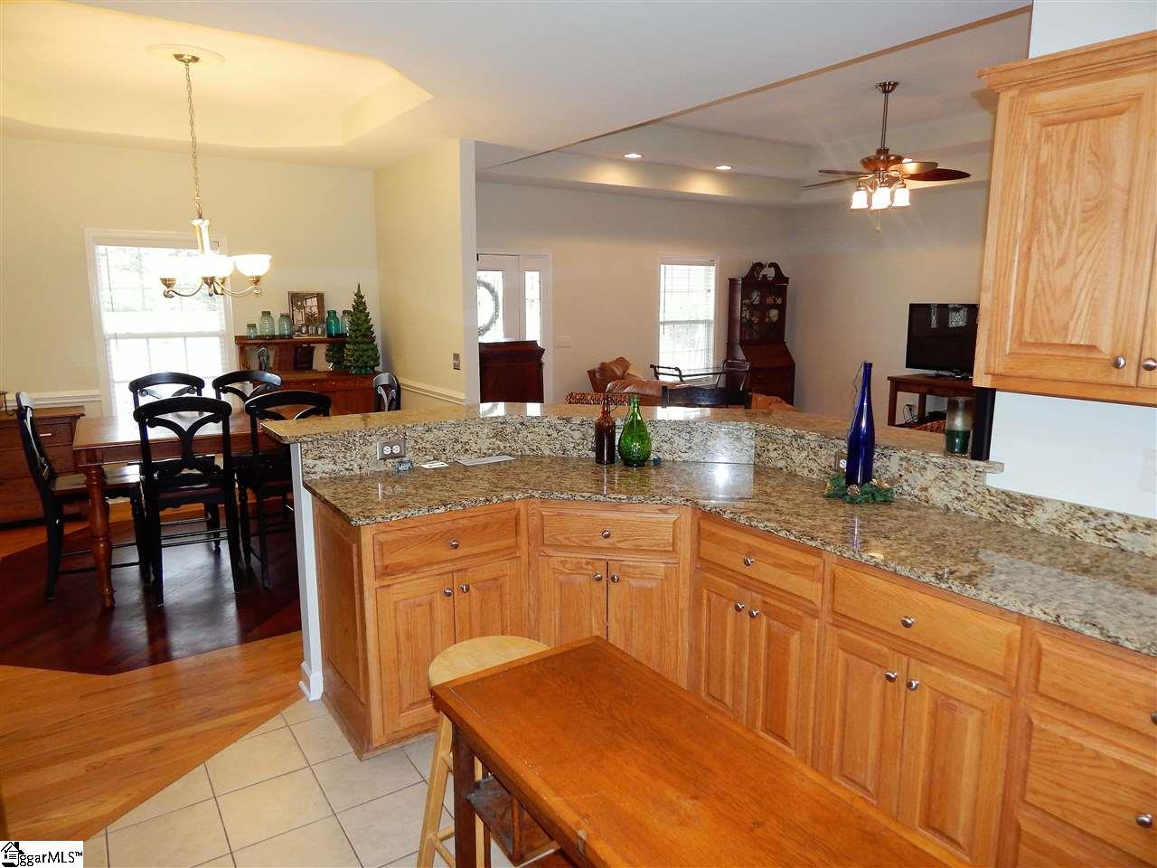 906 McAlister Road Easley, SC 29642 - Photo 9 of 32 Gallery Image 9