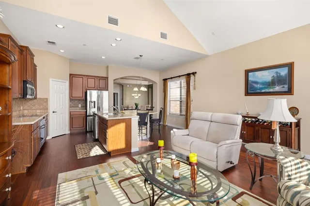 $430,000 | 1912 Lantana Lane, Irving, TX 75063