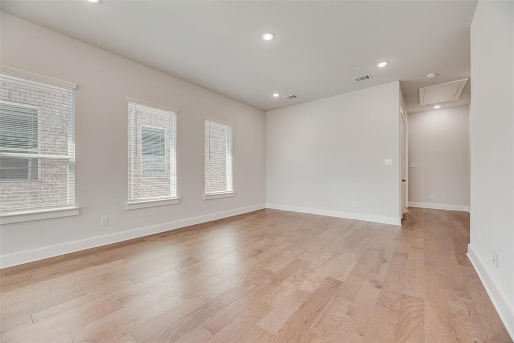 901 Ash Road Plano, TX 75075 - Photo 11 of 27 Representative Photo
