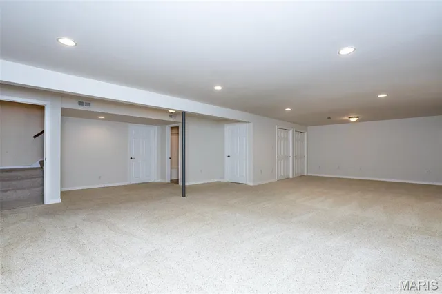 $245,000 | 1005 Lexington Estates Drive, Godfrey, IL 62035