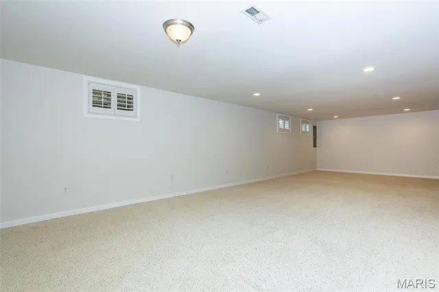 $245,000 | 1005 Lexington Estates Drive, Godfrey, IL 62035