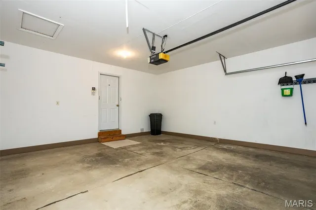 $245,000 | 1005 Lexington Estates Drive, Godfrey, IL 62035