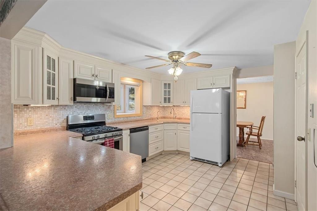 2544 Cole Road Wexford, PA 15090 - Photo 11 of 50 Gallery Image 11