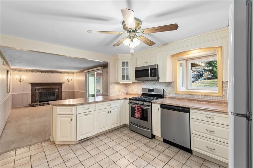 2544 Cole Road Wexford, PA 15090 - Photo 10 of 50 Gallery Image 10