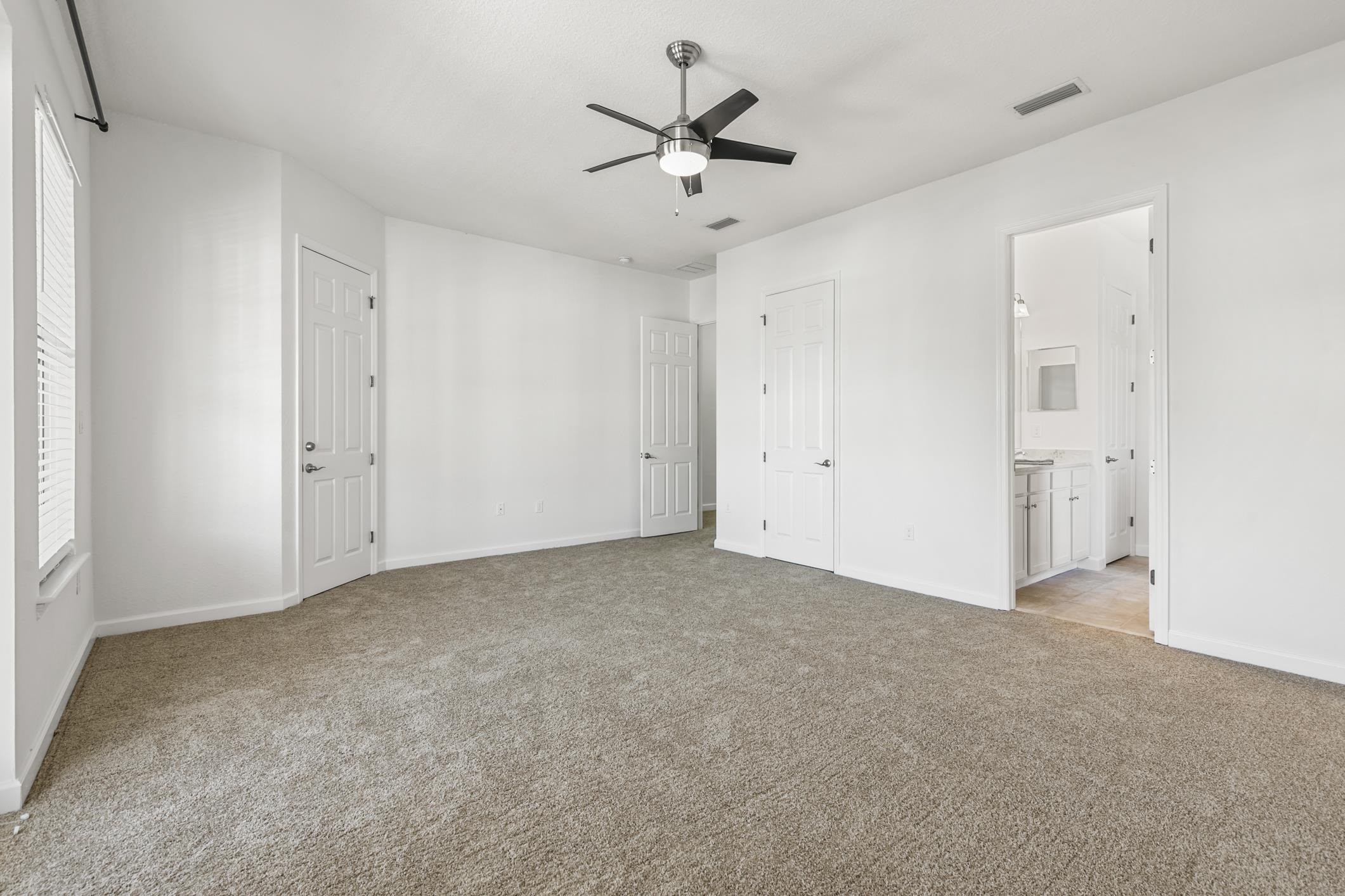 654 Market Street St. Augustine, FL 32095 - Photo 16 of 38 a view of an empty room