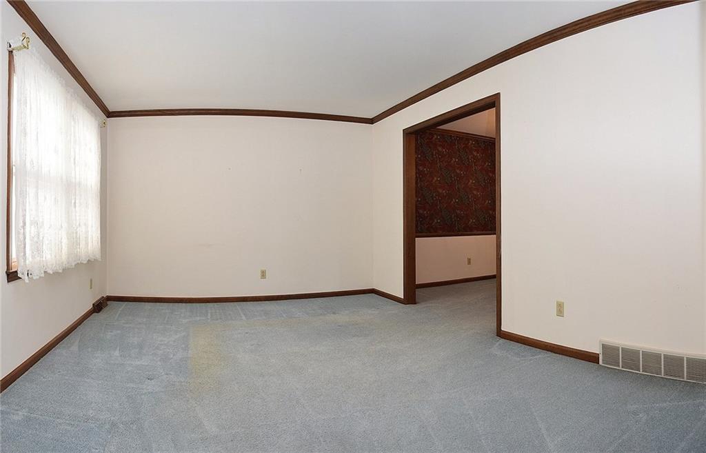 12828 Charing Cross Road Carmel, IN 46033 - Photo 3 of 22 Gallery Image 3