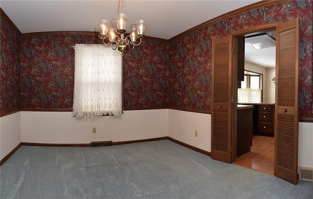 12828 Charing Cross Road Carmel, IN 46033 - Photo 4 of 22 Gallery Image 4