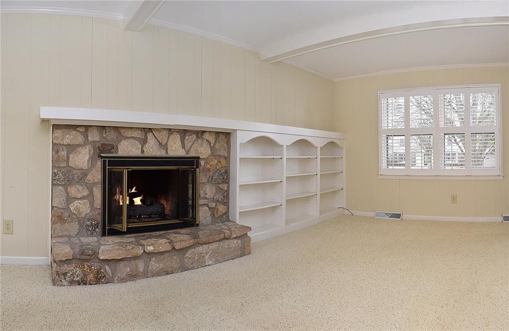 12828 Charing Cross Road Carmel, IN 46033 - Photo 6 of 22 Gallery Image 6