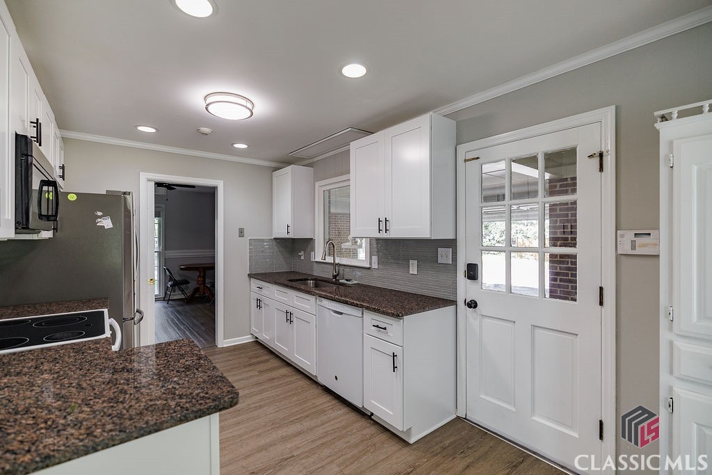 4235 Old Lexington Road Athens, GA 30605 - Photo 7 of 51