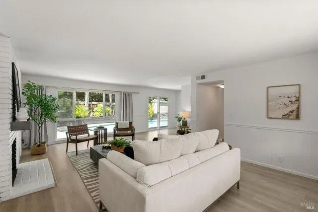 $1,449,000 | 38 Twelveoak Hill Drive, San Rafael, CA 94903