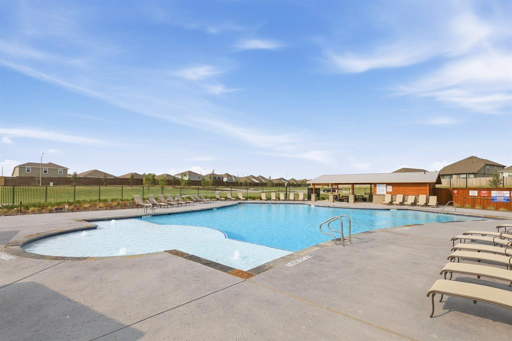 1148 Runway Road Fort Worth, TX 76131 - Photo 6 of 36 Gallery Image 6
