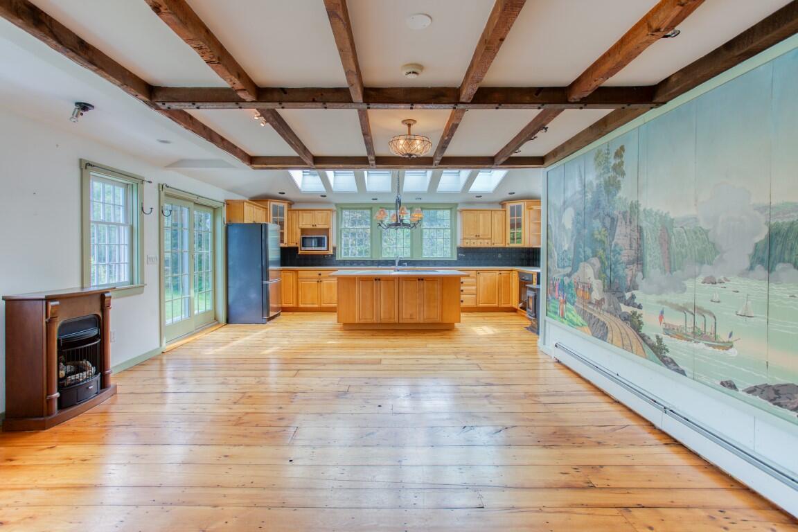 107 Dover Road Boothbay, ME 04537 - Photo 13 of 38 13