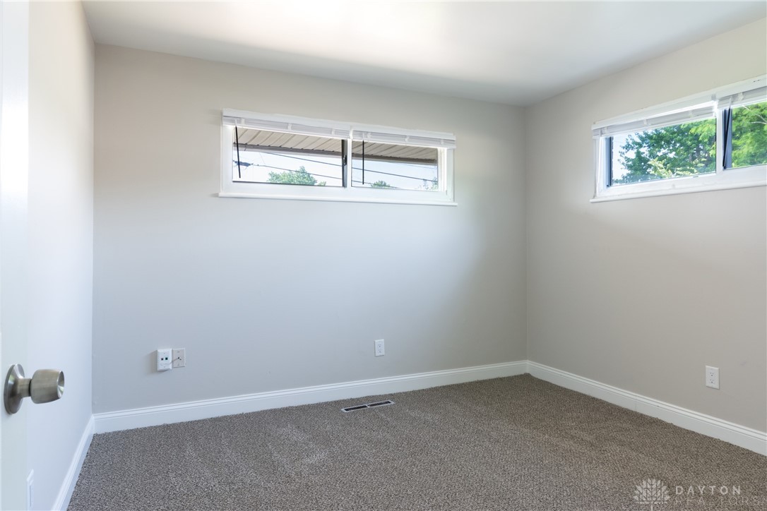5224 Powell Road Dayton, OH 45424 - Photo 33 of 42 Gallery Image 33