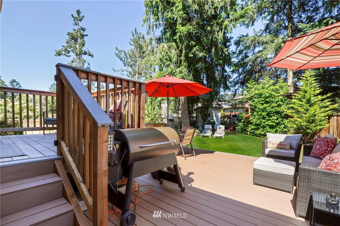 1417 234th Street Southwest Bothell, WA 98021 - Photo 25 of 40 a view of deck with patio