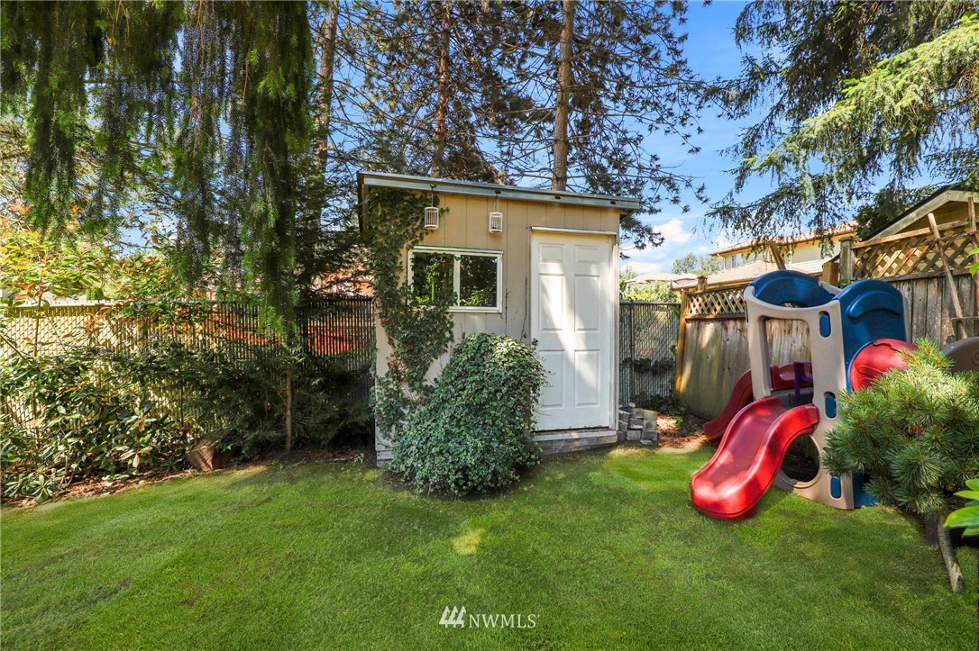 1417 234th Street Southwest Bothell, WA 98021 - Photo 33 of 40 a view of outdoor space and yard
