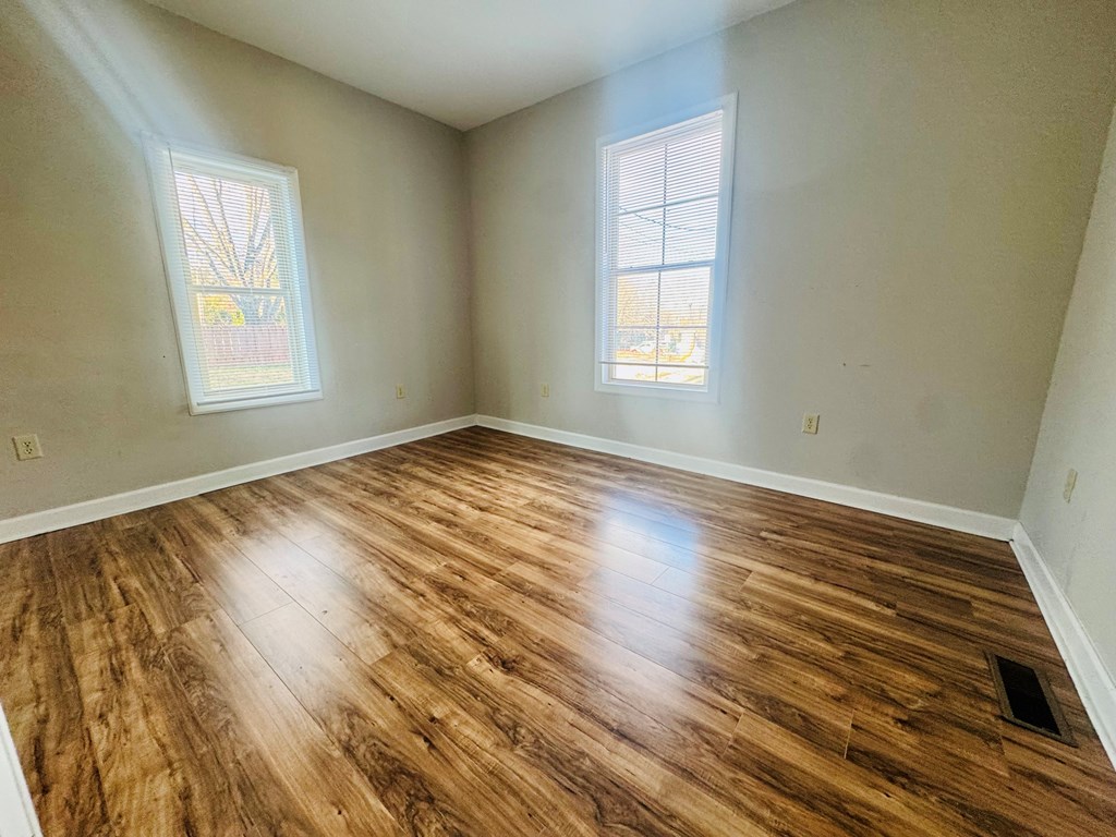 401 Chestnut Street Abbeville, SC 29620 - Photo 15 of 25