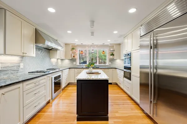 $2,650,000 | 199 Country Drive, Weston, MA 02493