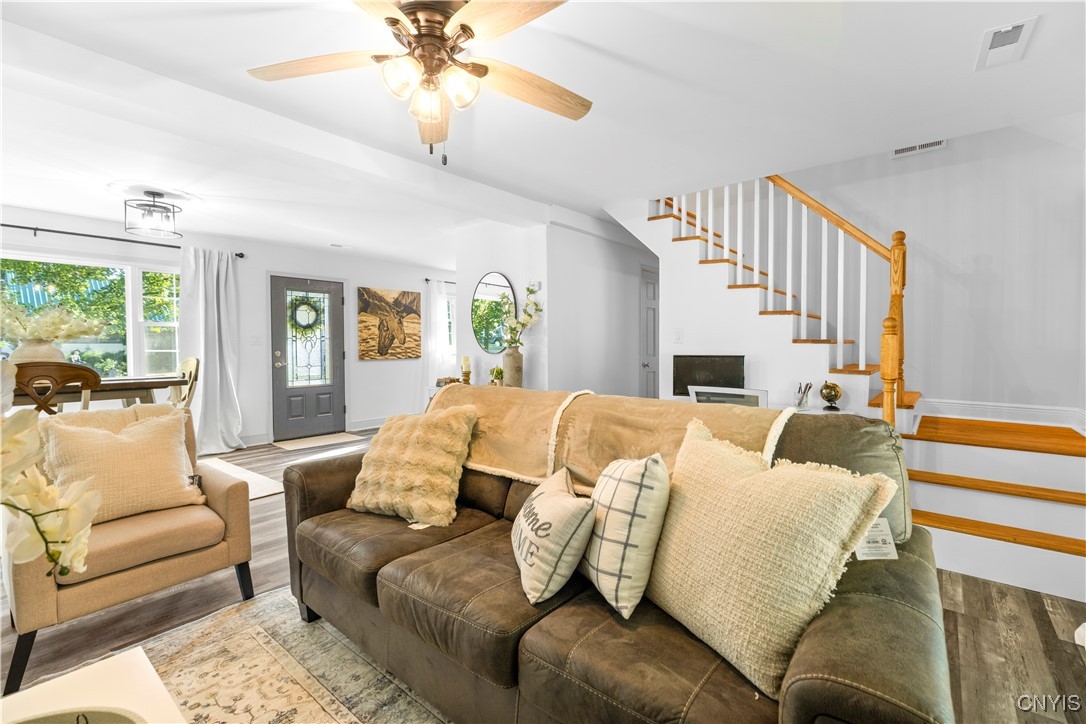 405 Van Roen Road Utica, NY 13502 - Photo 11 of 25