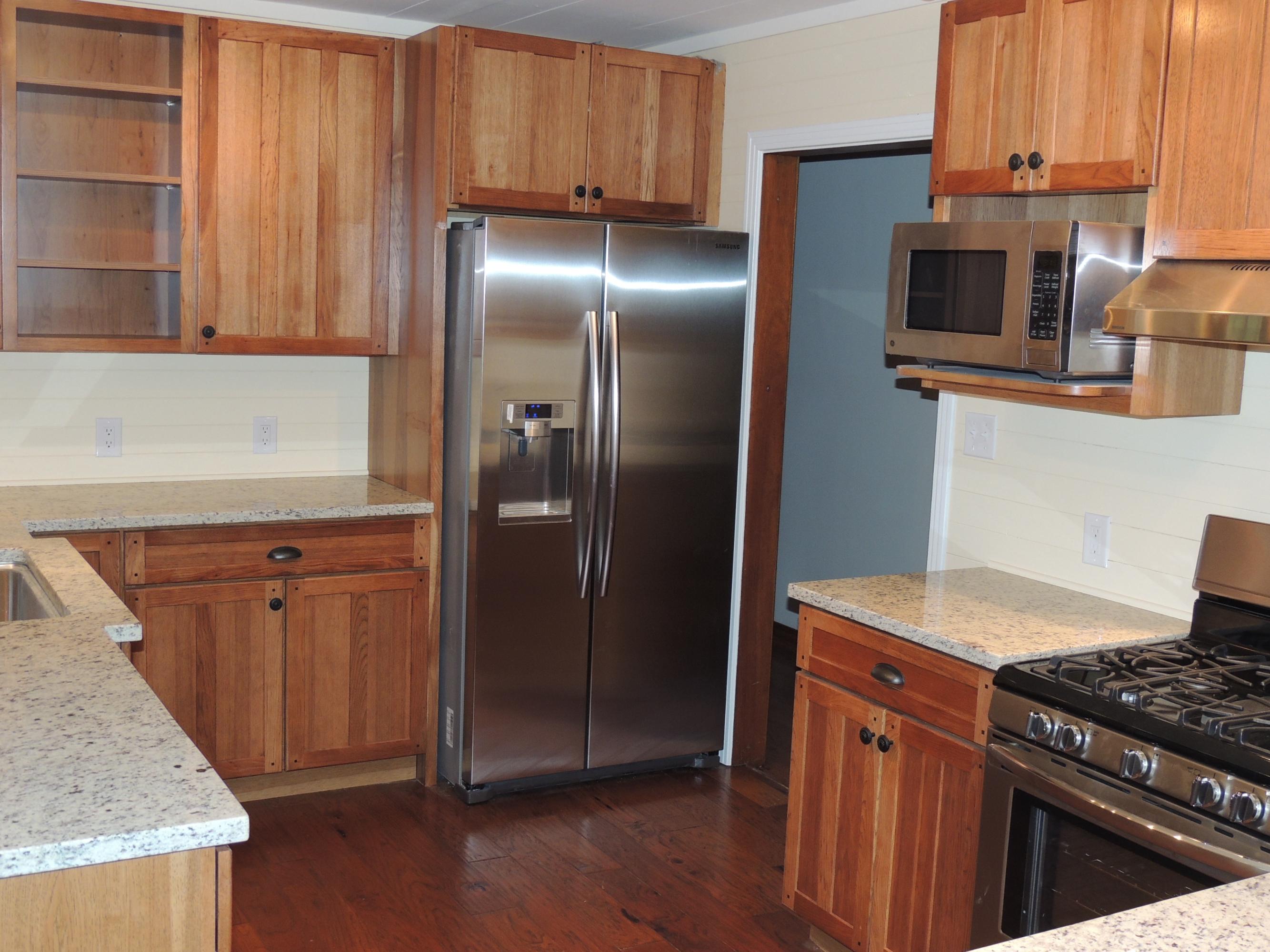 1141 Southgate Road Southwest Knoxville, TN 37919 - Photo 2 of 31 Kitchen
