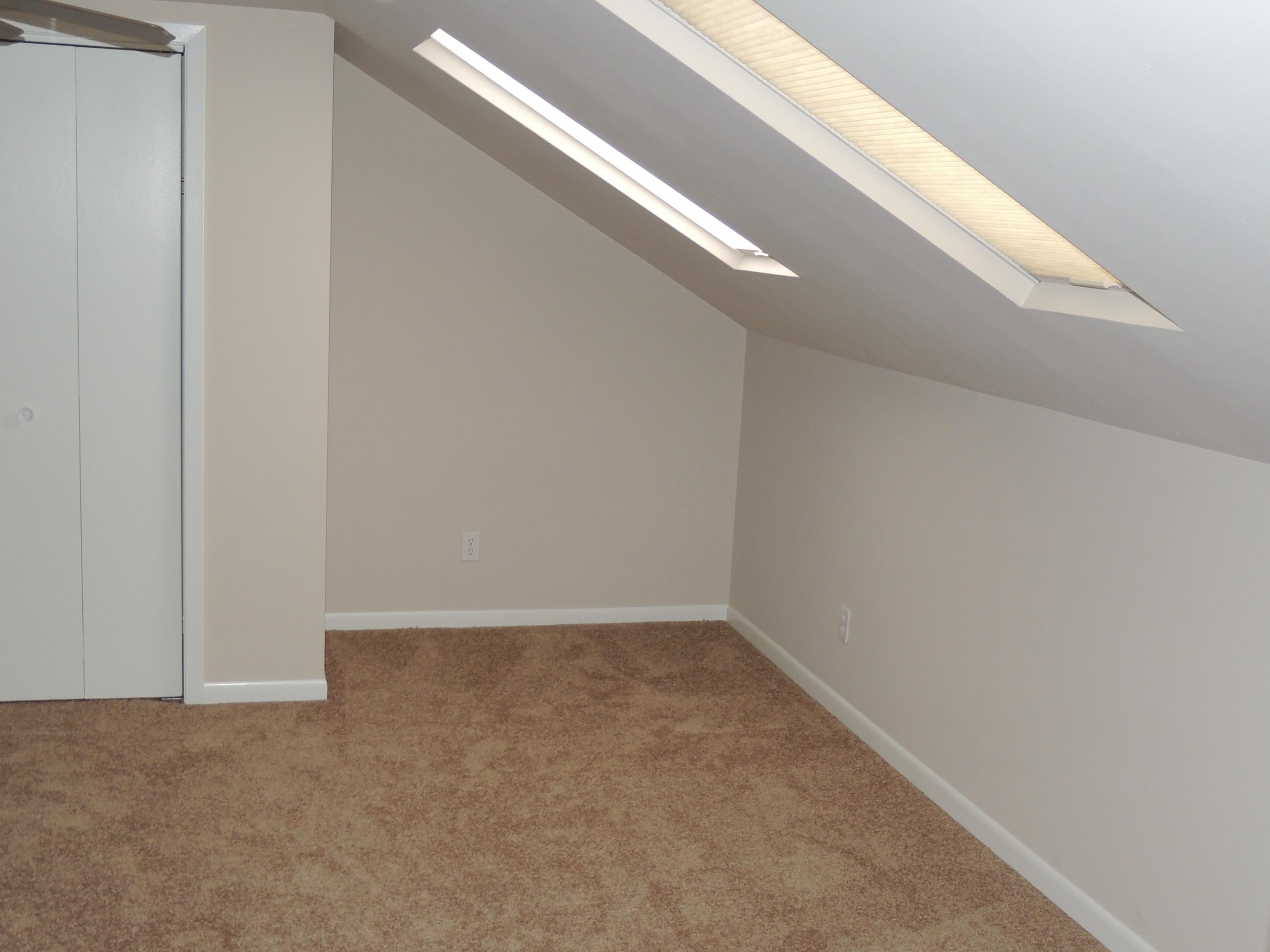 1141 Southgate Road Southwest Knoxville, TN 37919 - Photo 17 of 31 Upstairs Rec Rm