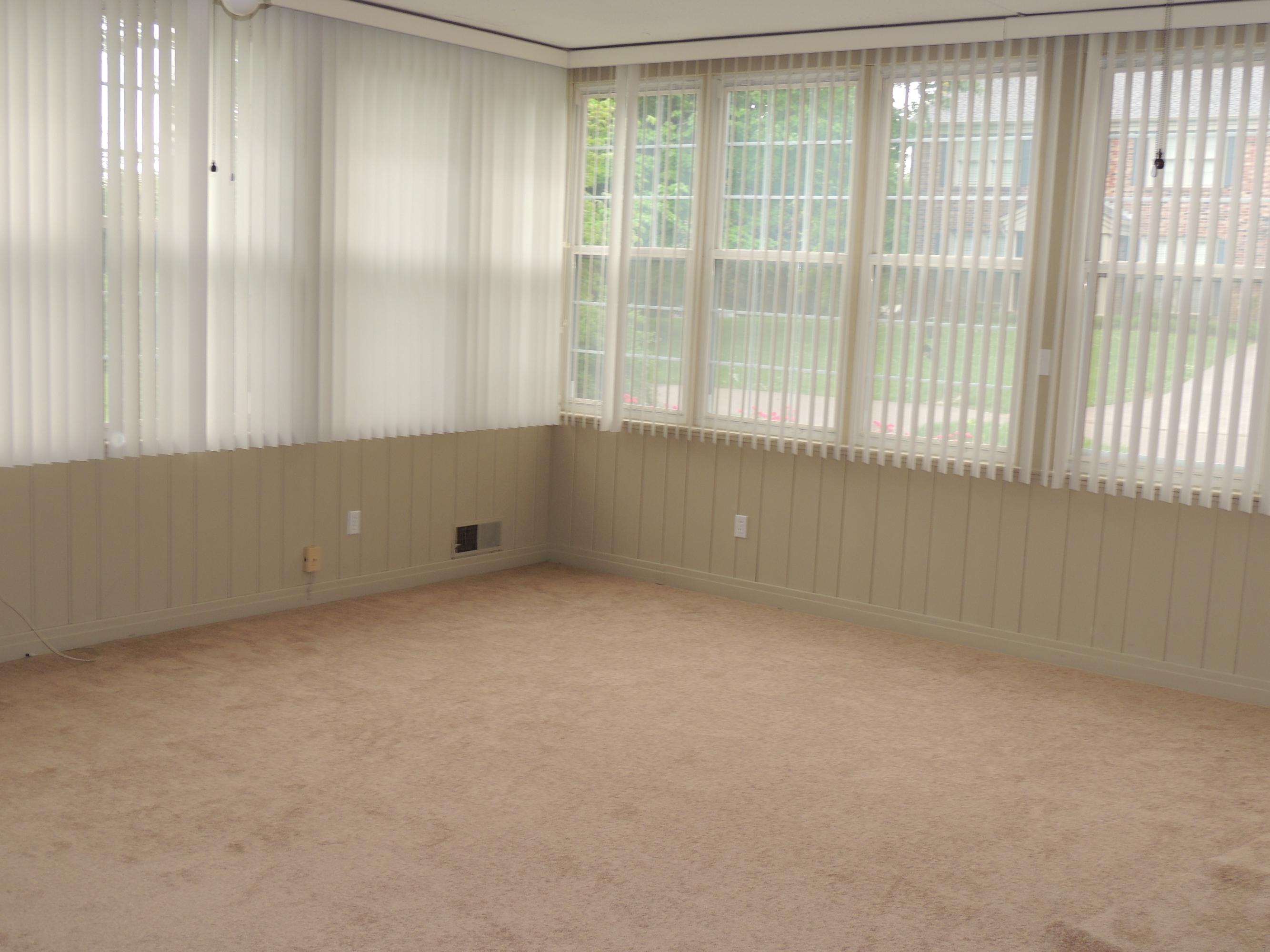 1141 Southgate Road Southwest Knoxville, TN 37919 - Photo 5 of 31 Family Room
