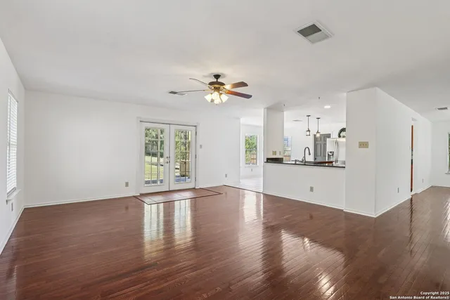 $2,850 | 16 Marella Drive, San Antonio, TX 78248