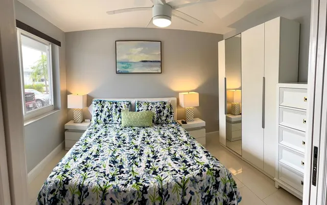 $500,000 | 1705 North Riverside Drive, Unit 2, Pompano Beach, FL 33062