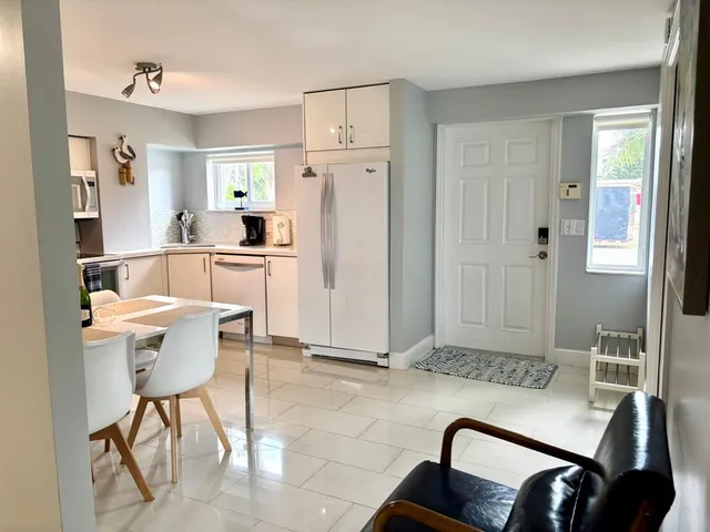 $500,000 | 1705 North Riverside Drive, Unit 2, Pompano Beach, FL 33062